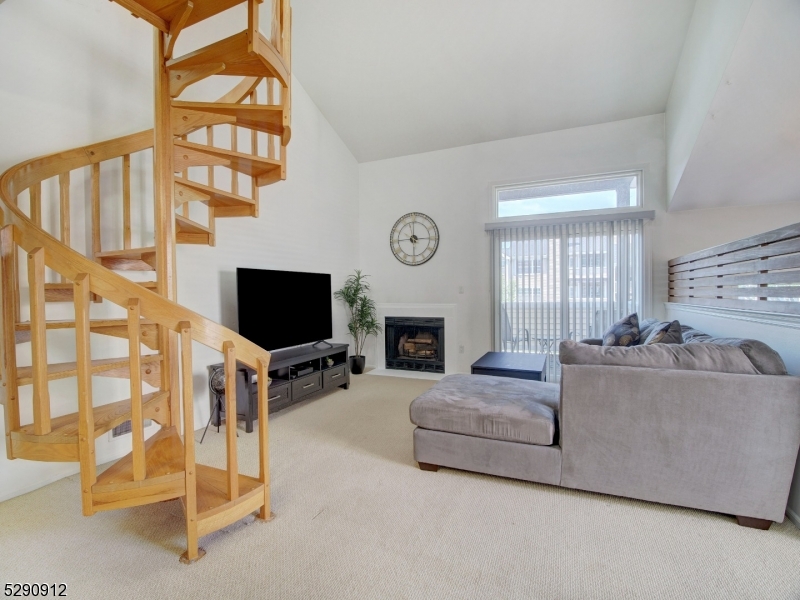 The Pointe - Residential Lease