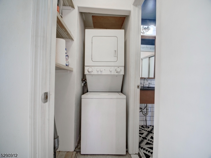 The Pointe - Residential Lease