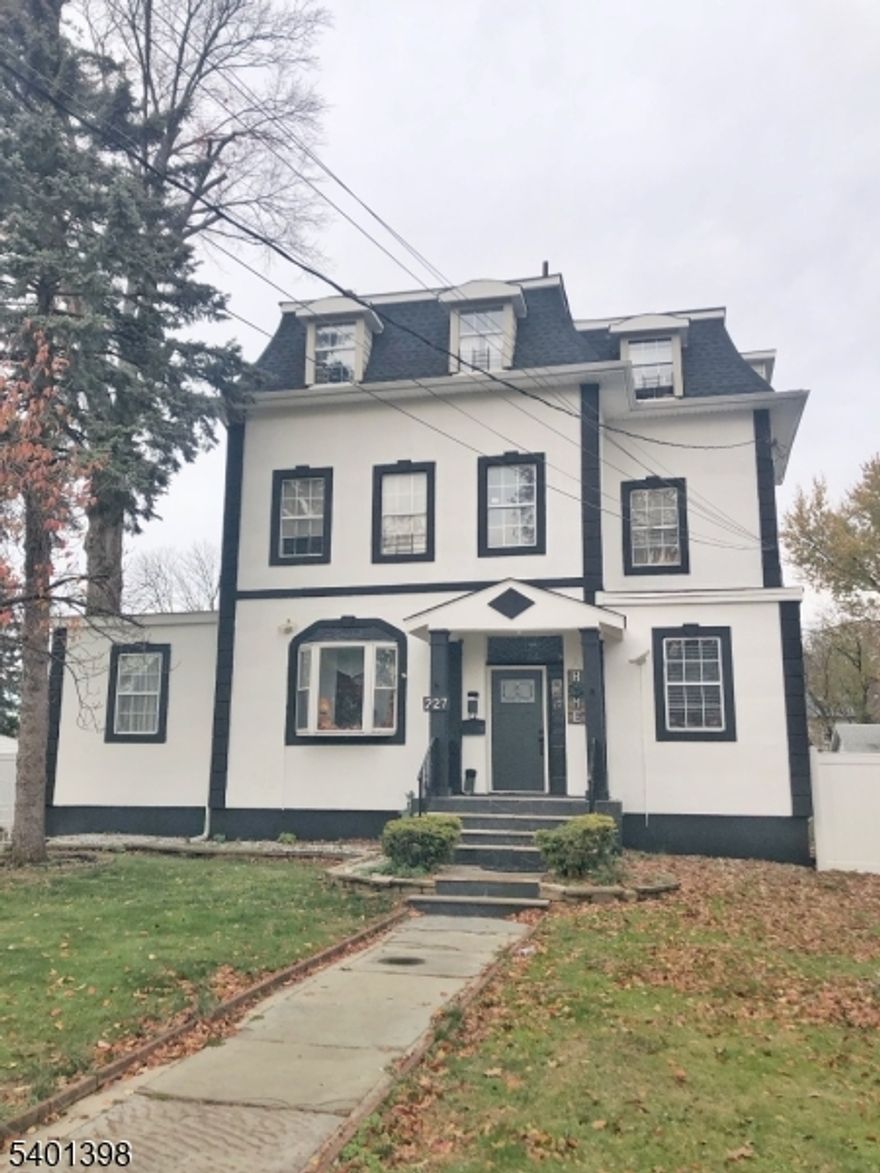 Welcome to this beautiful Victorian colonial located on a tree lined street in a desirable section of Roselle and close to all major shopping, restaurants, bakeries, cafes, entertainment and NYC transportation. This newly renovated unit includes a fresh paint, LVF flooring, eat in kitchen with granite countertops, new refrigerator, and new cabinets! The cozy unit includes a large living room with 10 foot ceilings and a fireplace as well as good sized bedrooms. Treat yourself to morning coffees and a fresh breeze on the large porch off the kitchen! Off Street parking is a huge plus! Pets allowed! Hurry this unit will not last due to its size, condition, and location!