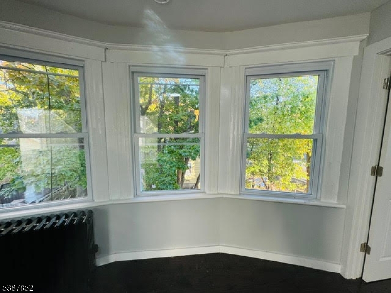 Raritan Boro, New Jersey 08869, United States, 3 Bedrooms Bedrooms, ,2 BathroomsBathrooms,Residential,Coming Soon,219257