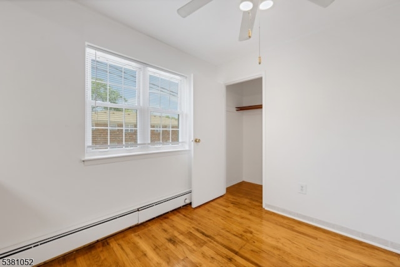 Manchester Village II - Residential Lease