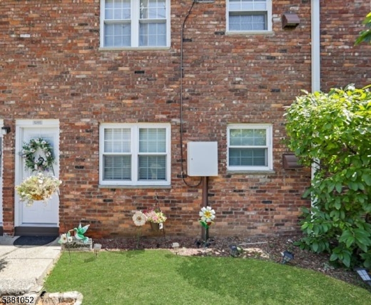 Manchester Village II - Residential Lease