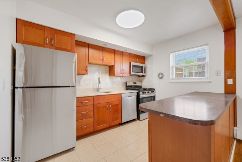 Manchester Village II - Residential Lease