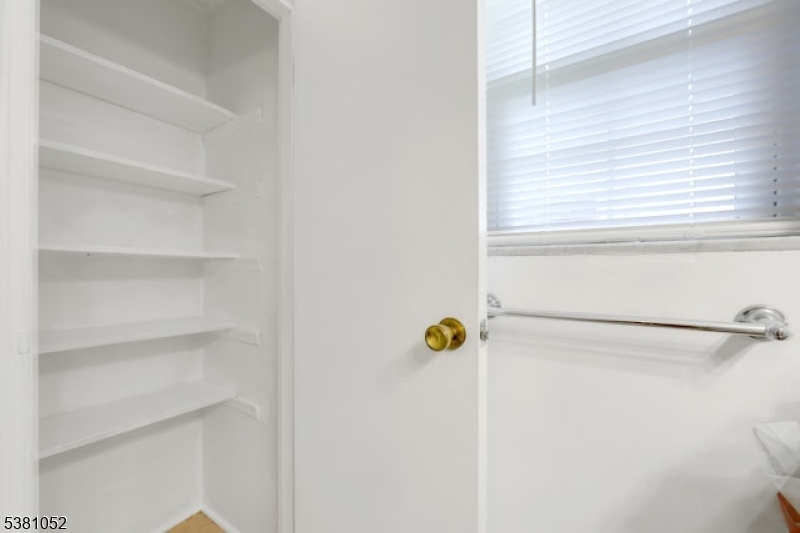 Manchester Village II - Residential Lease