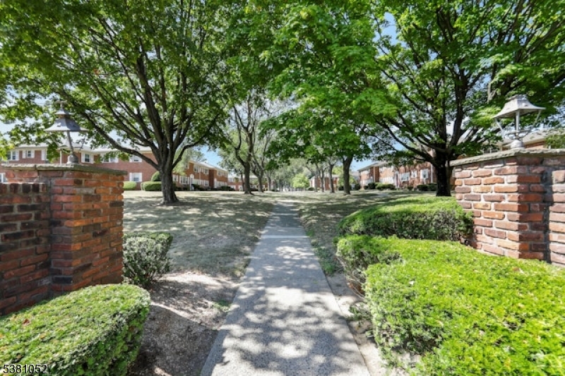 Manchester Village II - Residential Lease