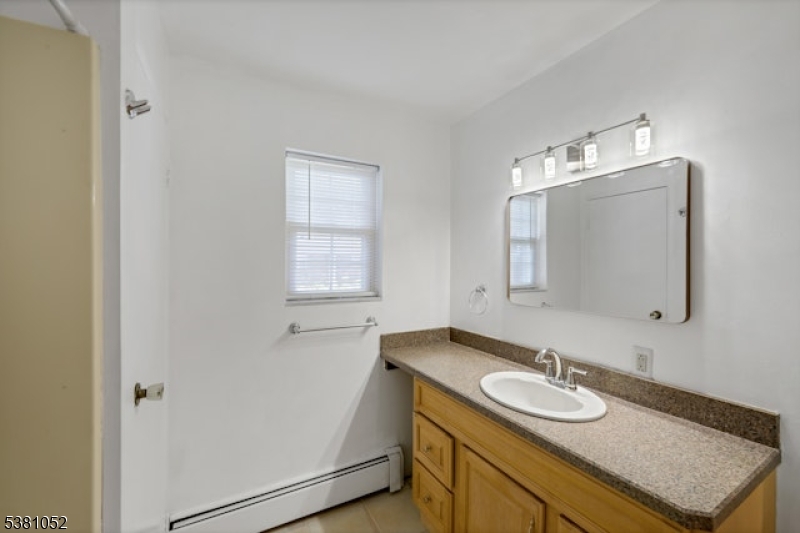 Manchester Village II - Residential Lease