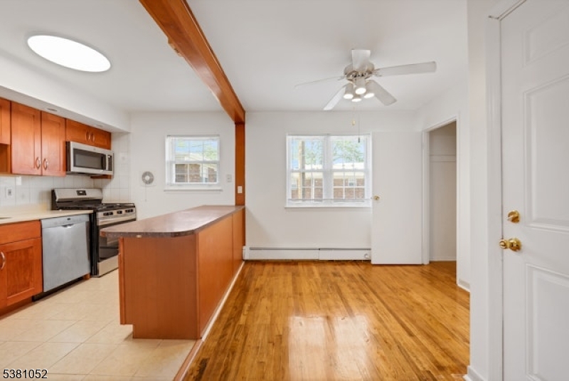 Manchester Village II - Residential Lease