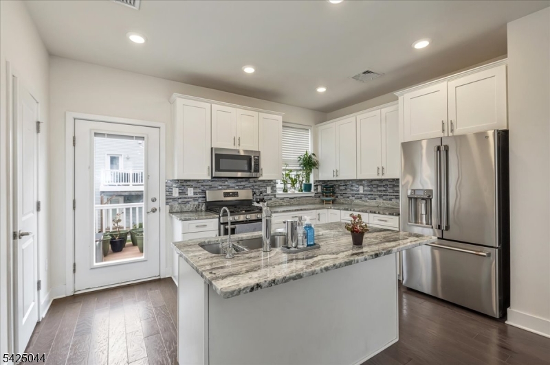 Fox Hollow - Residential