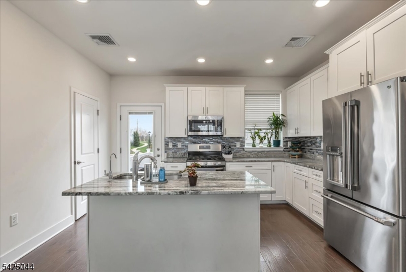 Fox Hollow - Residential