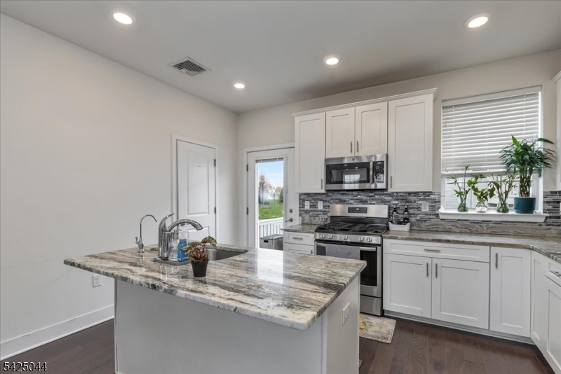 Fox Hollow - Residential