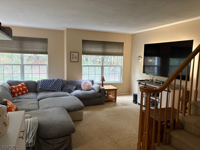 ROSE ARBOR - Residential