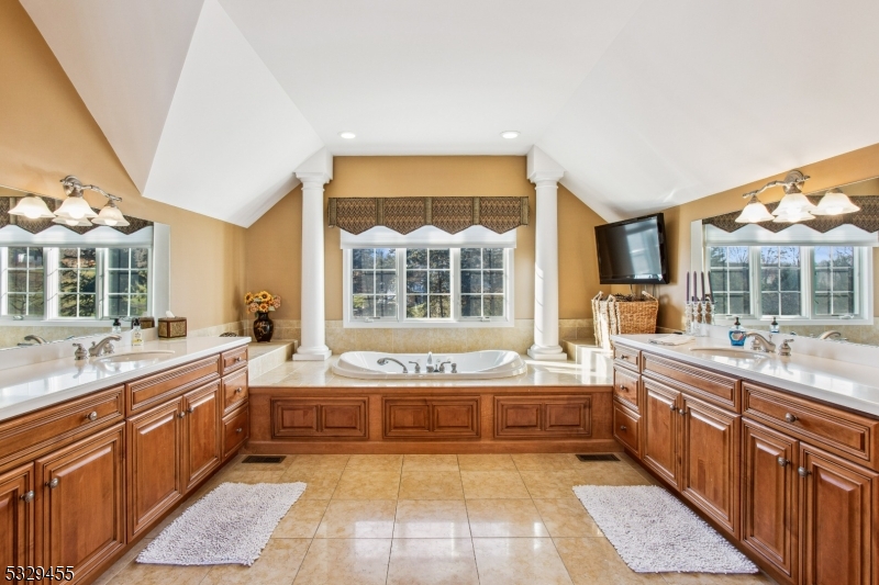 Clinton Twp., New Jersey 08833, United States, 5 Bedrooms Bedrooms, ,6 BathroomsBathrooms,Residential,Pending,24045