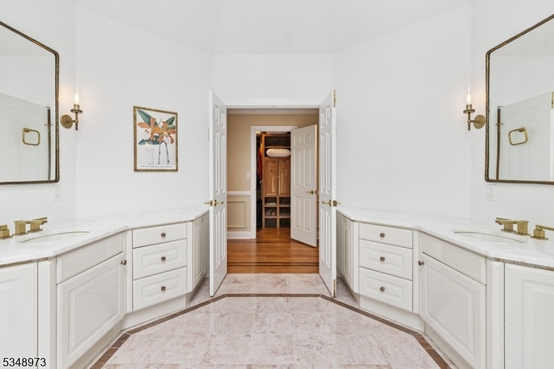 Mendham East Side - Residential