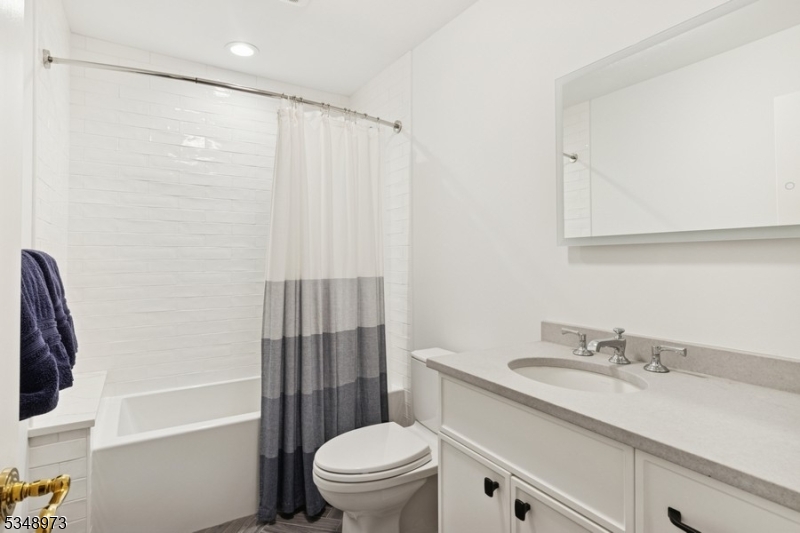 Mendham East Side - Residential