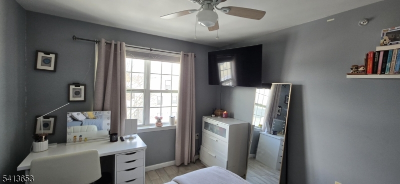 Van Houten Manor - Residential