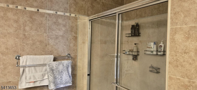 Van Houten Manor - Residential