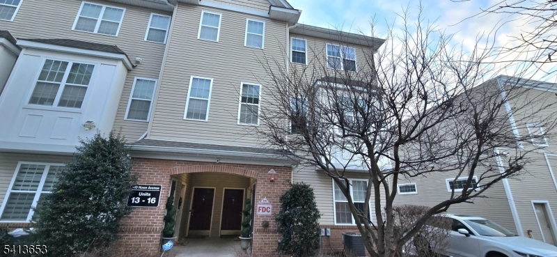 Van Houten Manor - Residential