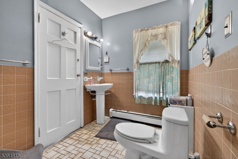 Montrose - Residential