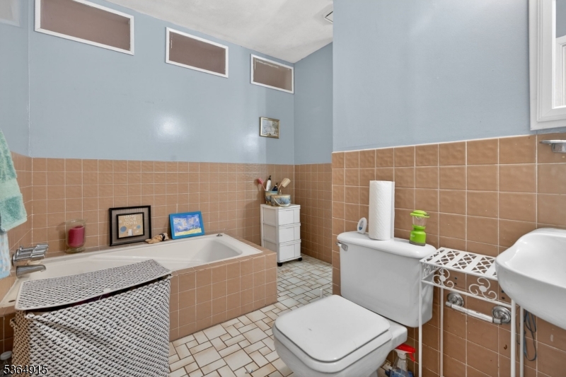 Montrose - Residential