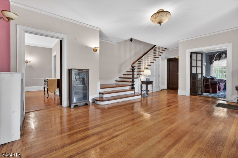 Montrose - Residential