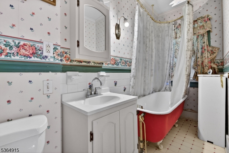 Montrose - Residential