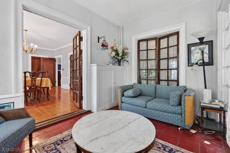 Montrose - Residential