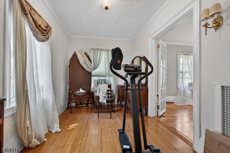 Montrose - Residential