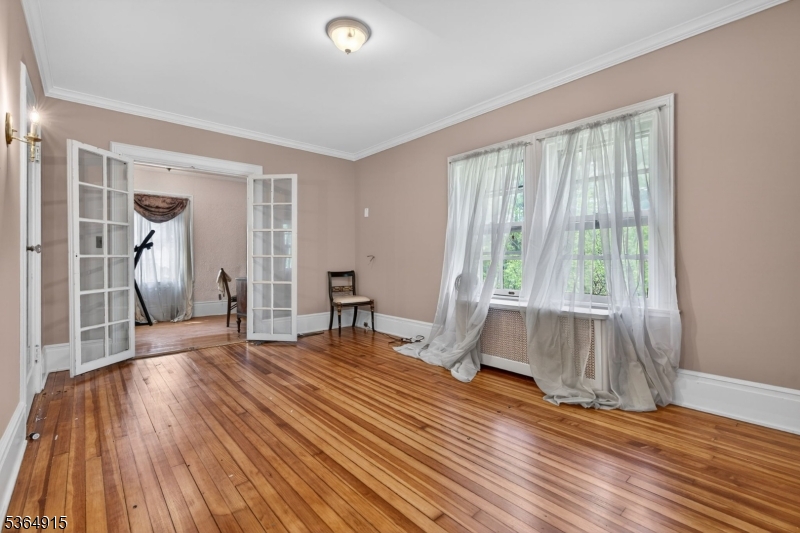 Montrose - Residential