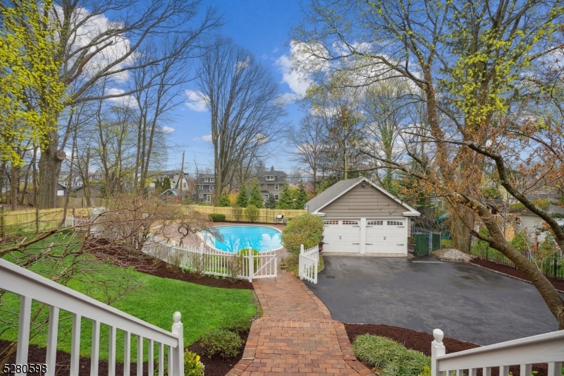 Upper Montclair - Residential