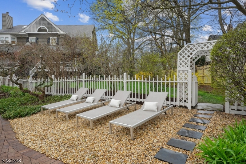 Upper Montclair - Residential