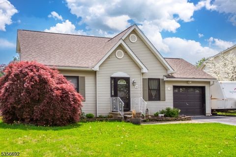 5 Holly Dr Hamburg Boro NJ 07419