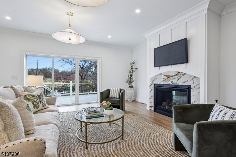 Golf Island - Residential