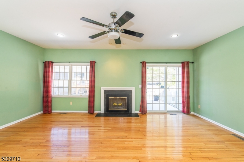 Mazda Brook Commons - Residential