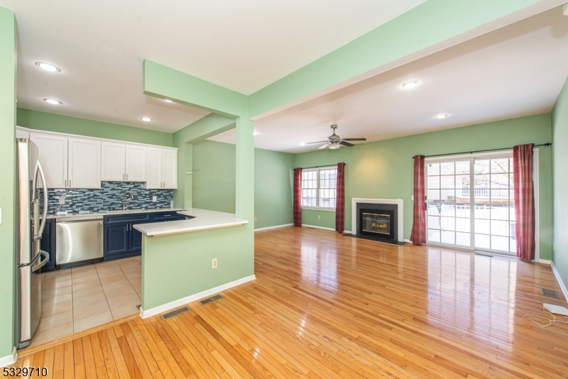 Mazda Brook Commons - Residential