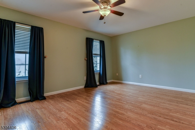 Country Courtyard - Residential