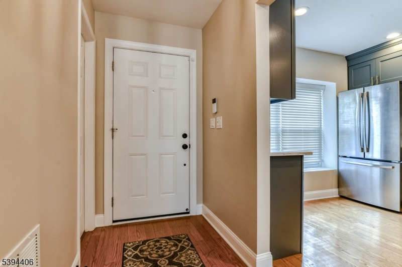 Country Courtyard - Residential