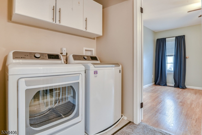 Country Courtyard - Residential