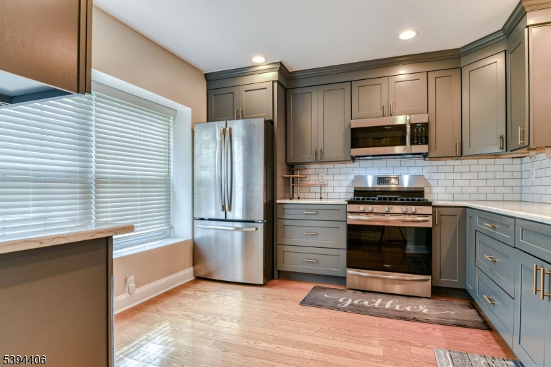 Country Courtyard - Residential