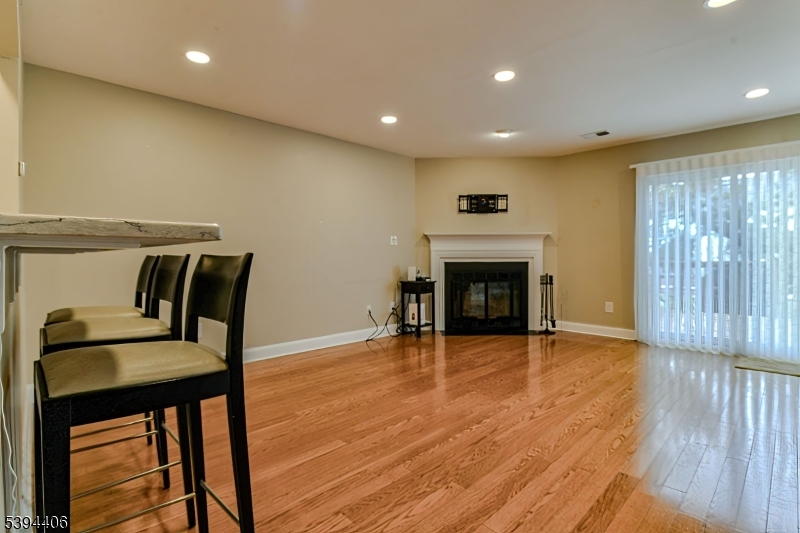 Country Courtyard - Residential