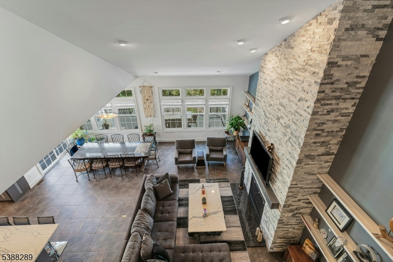 4 Seasons At The Promenade - Residential