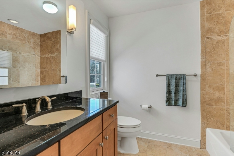 4 Seasons At The Promenade - Residential