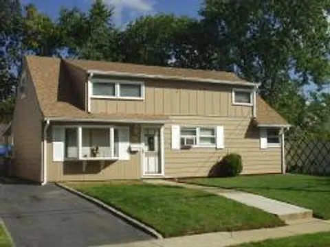 MLS: 3950460
