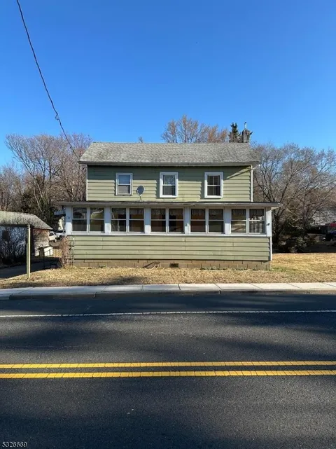 MLS: 3952768