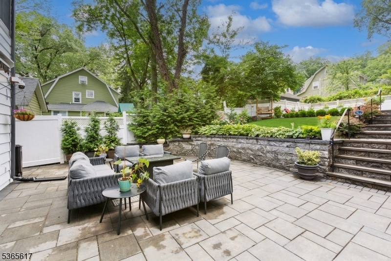 West Orange Twp., New Jersey 07052, United States, 4 Bedrooms Bedrooms, ,4 BathroomsBathrooms,Residential,Coming Soon,156198