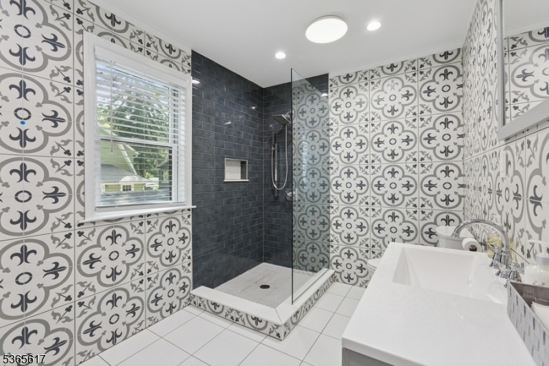 West Orange Twp., New Jersey 07052, United States, 4 Bedrooms Bedrooms, ,4 BathroomsBathrooms,Residential,Coming Soon,156198