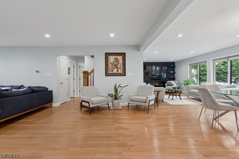 West Orange Twp., New Jersey 07052, United States, 4 Bedrooms Bedrooms, ,4 BathroomsBathrooms,Residential,Coming Soon,156198