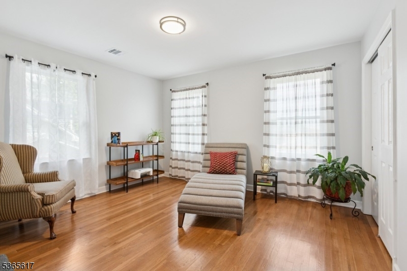 West Orange Twp., New Jersey 07052, United States, 4 Bedrooms Bedrooms, ,4 BathroomsBathrooms,Residential,Coming Soon,156198