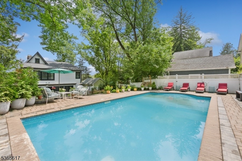 West Orange Twp., New Jersey 07052, United States, 4 Bedrooms Bedrooms, ,4 BathroomsBathrooms,Residential,Coming Soon,156198