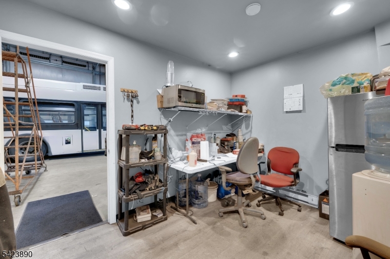 Allen St - Commercial Sale