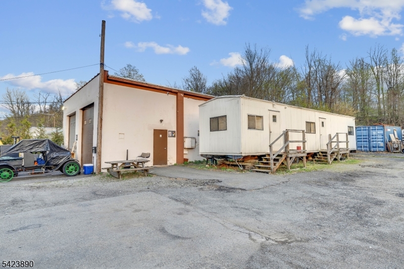 Allen St - Commercial Sale